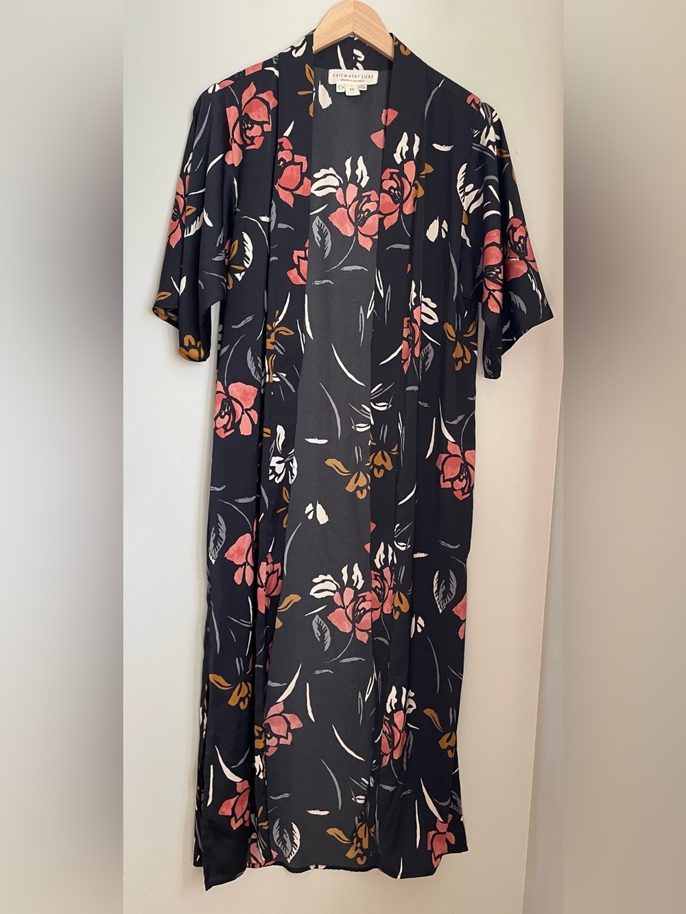Saltwater Luxe Black Floral Print Long Kimono Duster Cardigan Side Slits Medium
